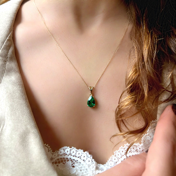 Ala Necklace - Emerald spinel